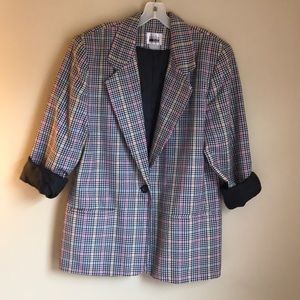 Vintage sports blazer with power shoulders!